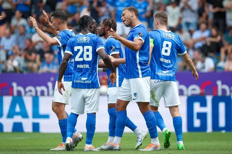 Gerardo Arteaga y el Genk vencen al Standard Lieja de Efraín Juárez