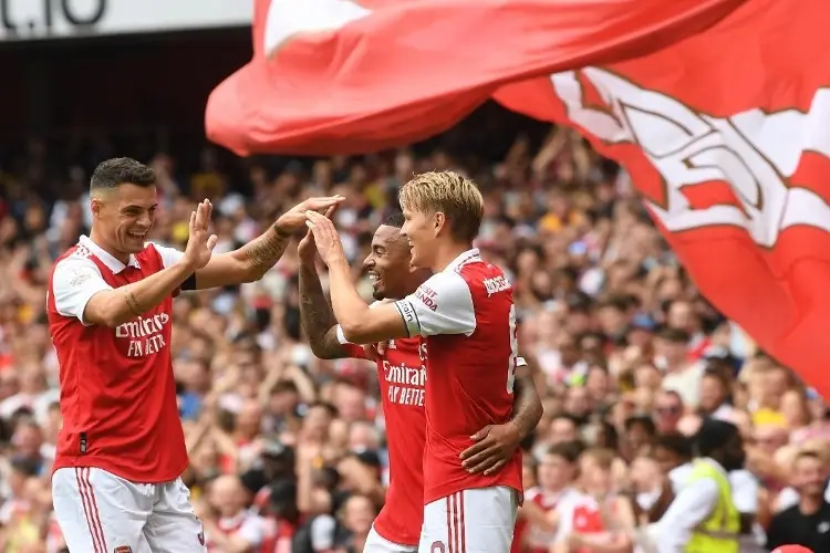 Hoy regresa el fútbol en Inglaterra, Alemania y Francia 