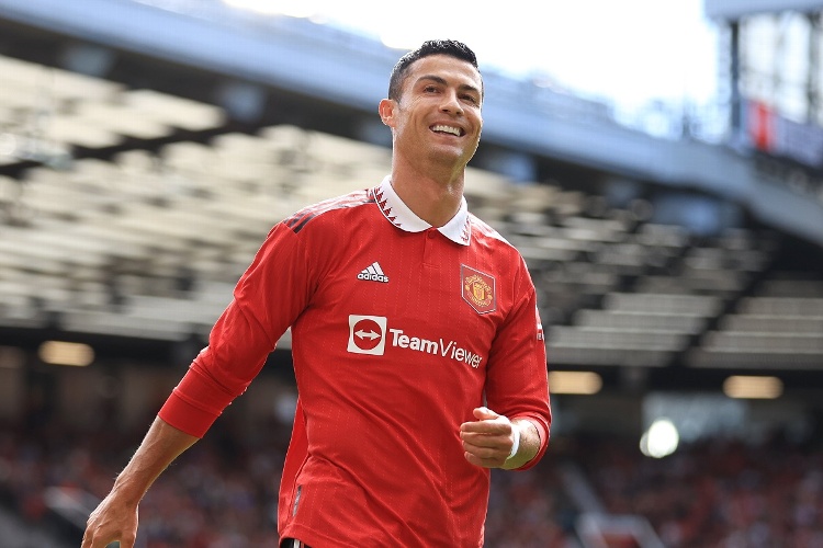 DT del Manchester United defiende a Cristiano Ronaldo tras críticas 