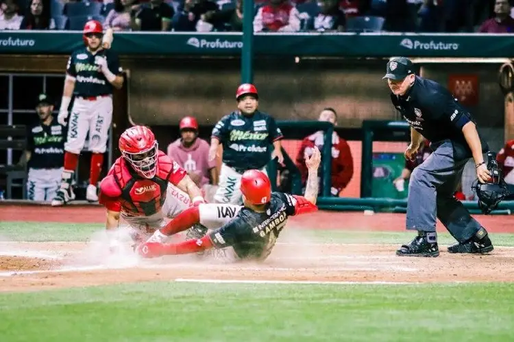 Diablos Rojos toma ventaja ante El Águila en playoffs