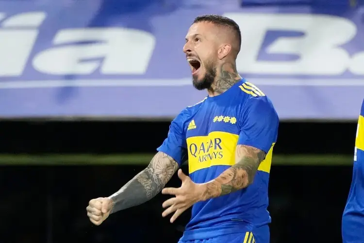 Jugadores de Boca Juniors se agarran a golpes (FOTOS)