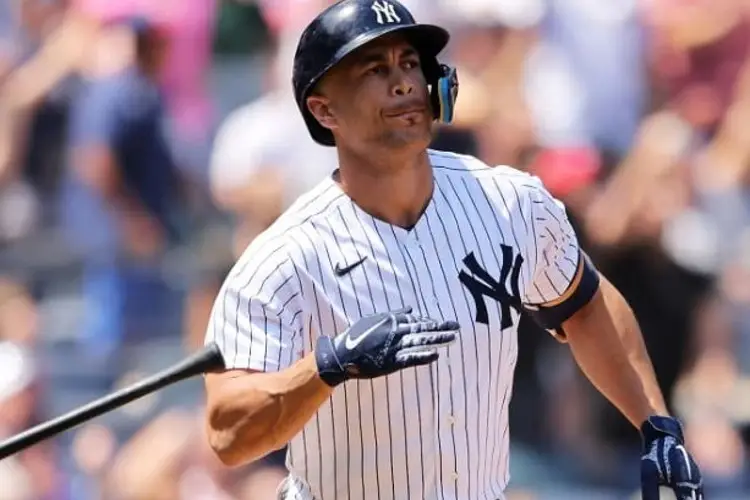 Stanton listo para rehabilitación en Liga Menor