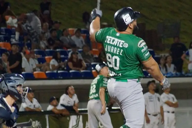 Leones tunde a Tigres y se pone a uno de la Serie de Campeonato