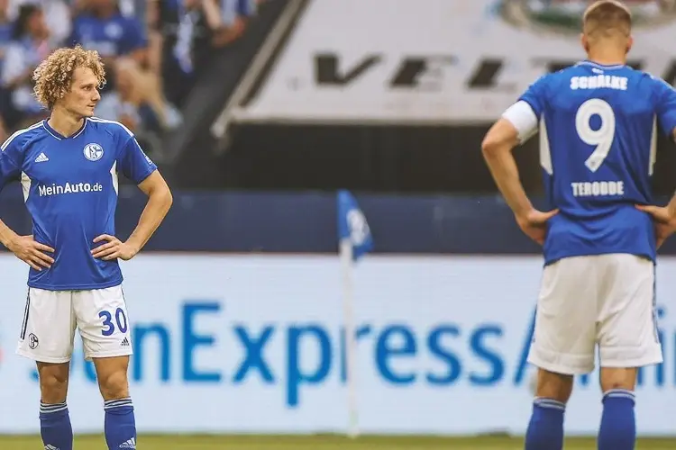 Schalke 04 no encuentra el rumbo en su regreso a la Bundesliga