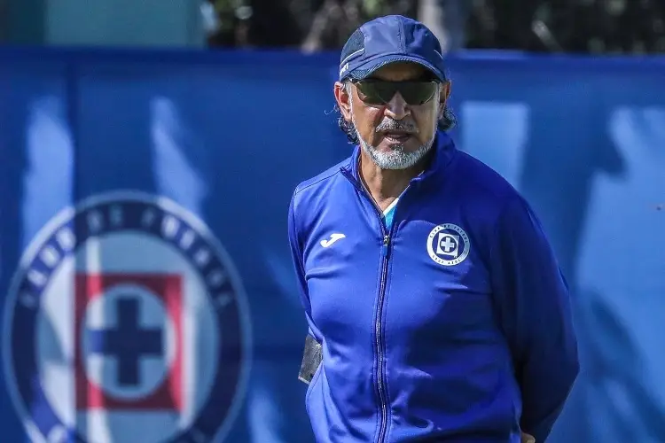 Directiva ratifica a 'Potro' Gutiérrez como DT de Cruz Azul