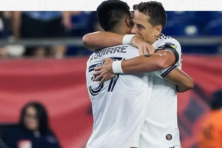 'Chicharito' colabora con gol y asistencia en triunfo del Galaxy