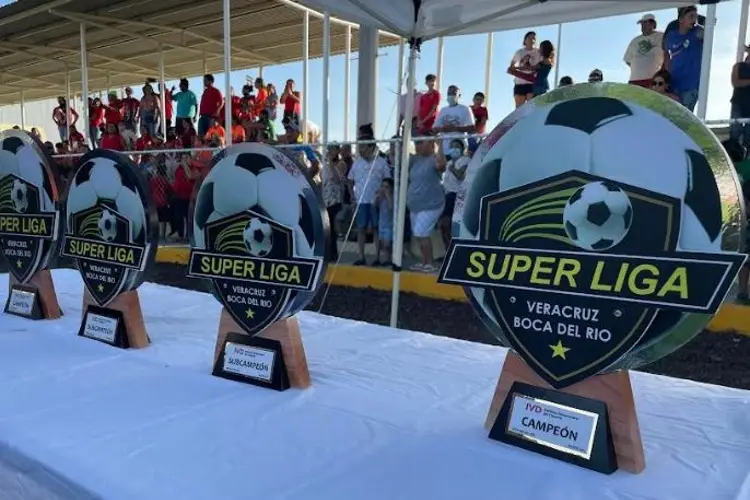 Lanzan convocatoria para Superliga  de Futbol en Leyes de Reforma 
