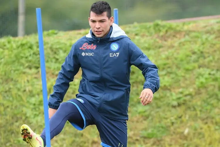 Hirving Lozano con riesgo de estar fracturado