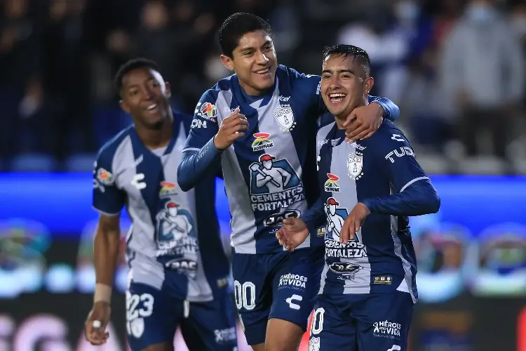 Pachuca propina humillante goleada a Xolos