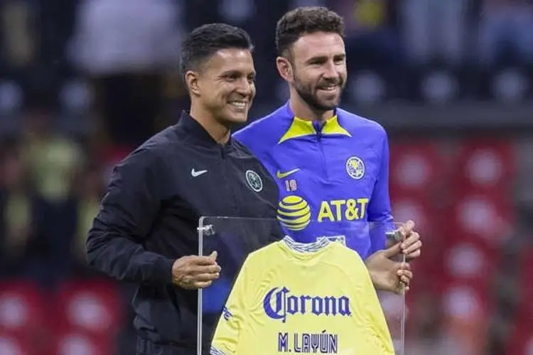 América homenajea a Miguel Layún