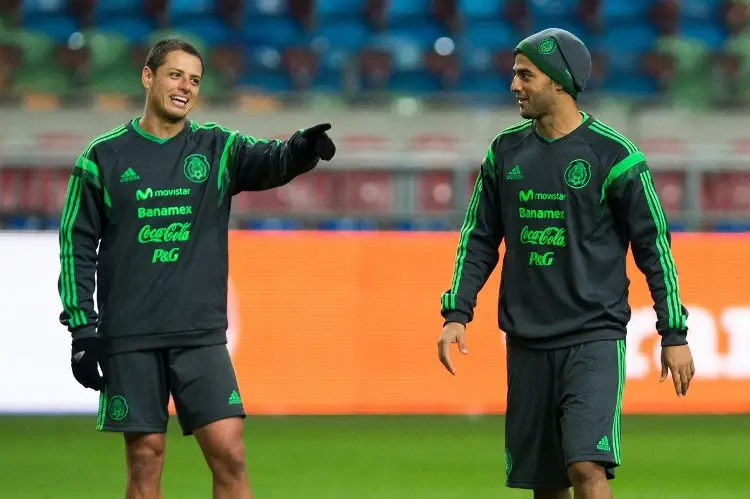 ¿'Chicharito' y Vela irán al Mundial con el Tri? Esto dijo Martino 