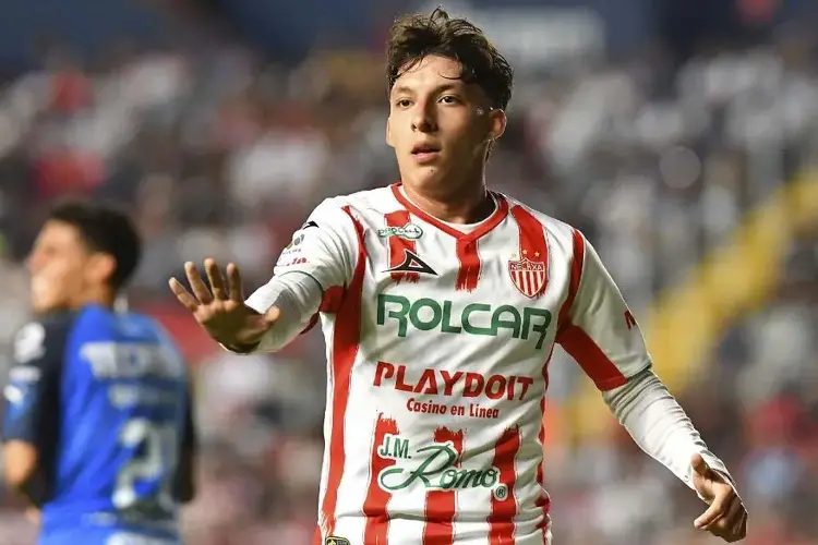 Futbolista mexicano del Necaxa está entre los mejores del mundo 