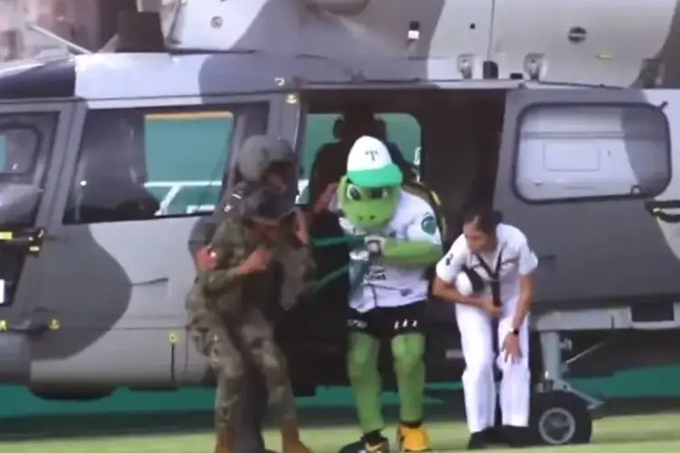 Reservan datos del vuelo de mascota a Estadio de béisbol en Tabasco