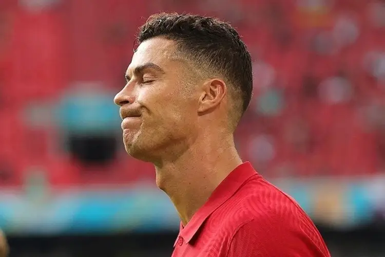 Cristiano no jugó Derbi de Manchester por 'respeto' a su carrera