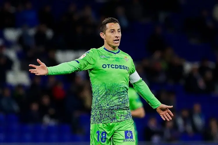 Andrés Guardado y el Betis mandan en la Europa League