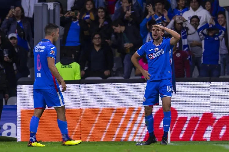 Cruz Azul vence a León y clasifica a liguilla