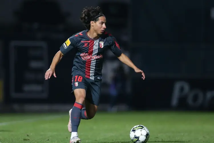 Diego Lainez vuelve a tener minutos en derrota del Braga