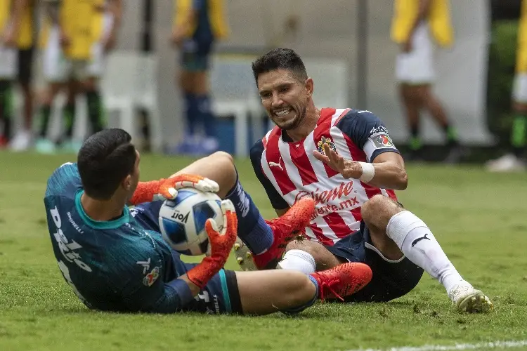 Chivas tiene su primera baja para el siguiente torneo