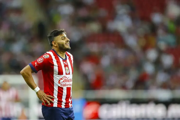 Se quieren llevar a Alexis Vega de Chivas Se quieren llevar a Alexis Vega de Chivas