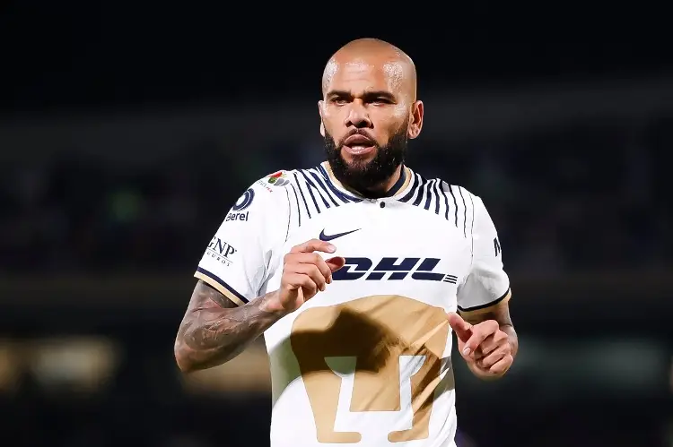 En Pumas esperan a Dani Alves en 2023