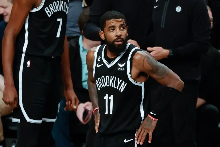 Kyrie Irving se defiende sobre acusaciones por supuesto racismo