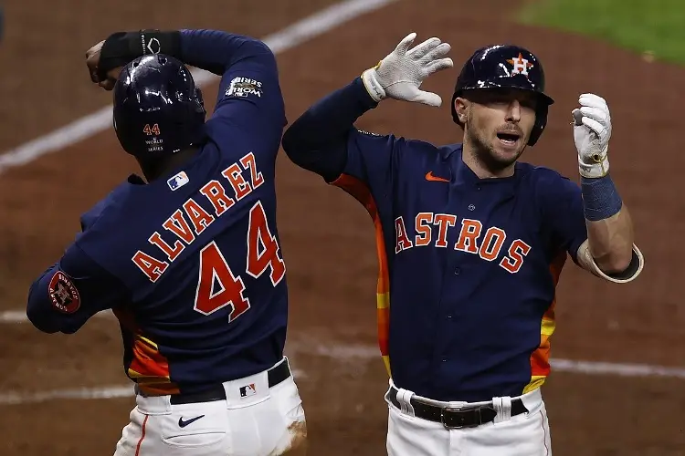 Los Astros de Houston igualan la Serie Mundial 