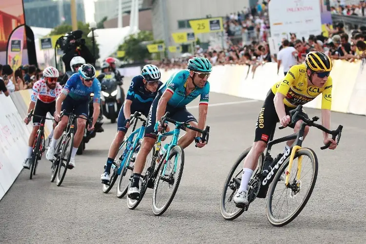 Para Valverde, Evenepoel es el mejor del mundo