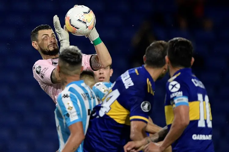 Boca y Racing definen el último título del año en Argentina