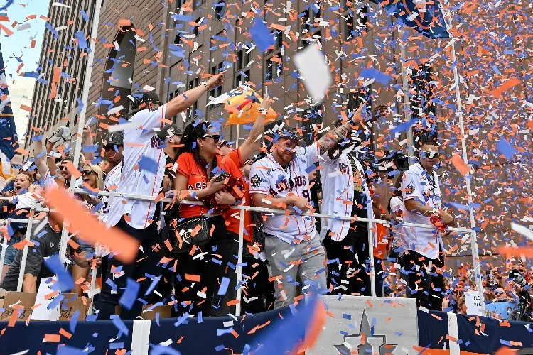 Astros celebra en grande el título de la Serie Mundial (VIDEOS)
