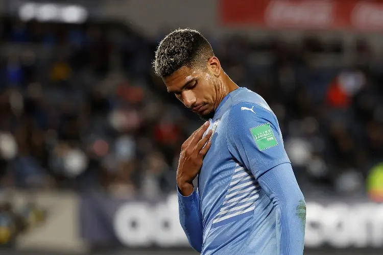 Uruguayo Araújo se enorgullece de ir al Mundial, pese a lesión