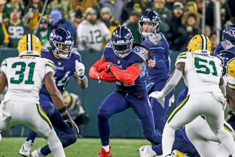 Titans vencen a Packers y se afianzan en la cima del Sur