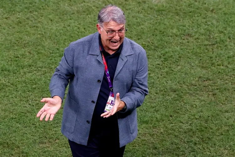 'Tata' Martino defiende su alineación ante Argentina