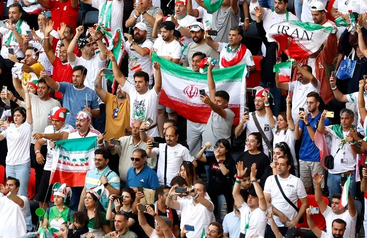 Fans de Irán explotan contra su gobierno tras perder vs Estados Unidos