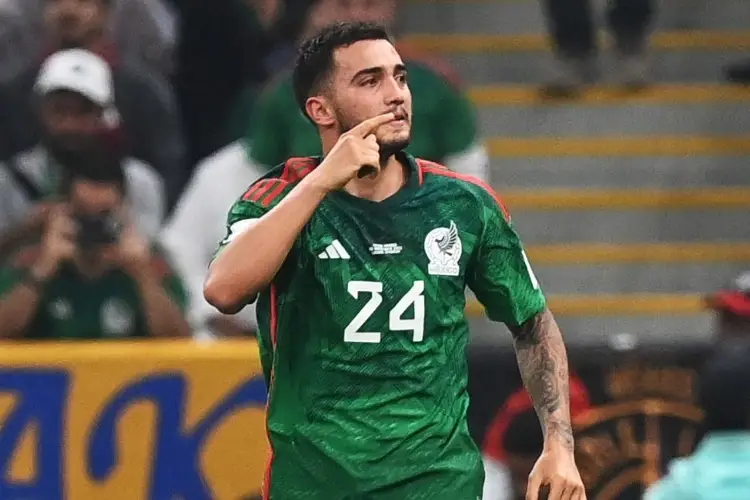 ¡GOLAZO DE MÉXICO! Luis Chávez acerca al Tri a Octavos de Final (VIDEO)