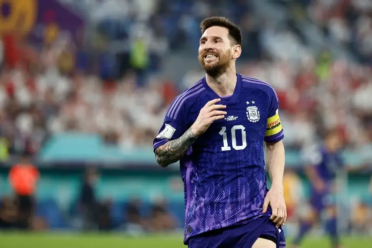 Messi le contesta al 'Canelo' y pone fin a la pólémica
