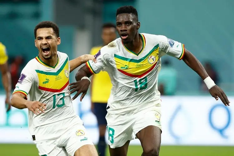 FIFA impone multa y lanza advertencia a Senegal 