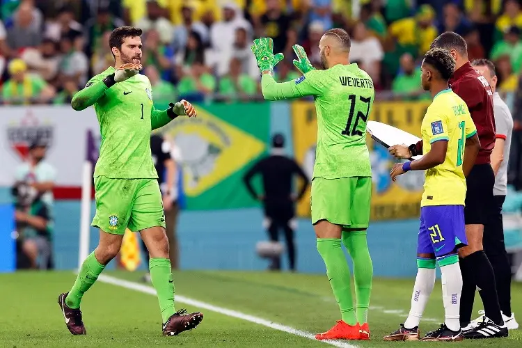 Brasil ocupa a sus tres porteros en  Qatar 2022