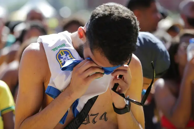 Brasil llora la eliminación de su Selección