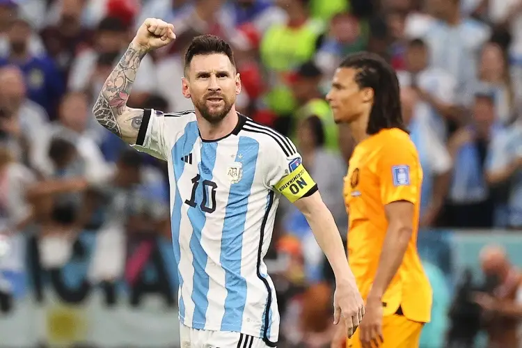 Messi llama 'bobo' a futbolista de Países Bajos (VIDEO) 