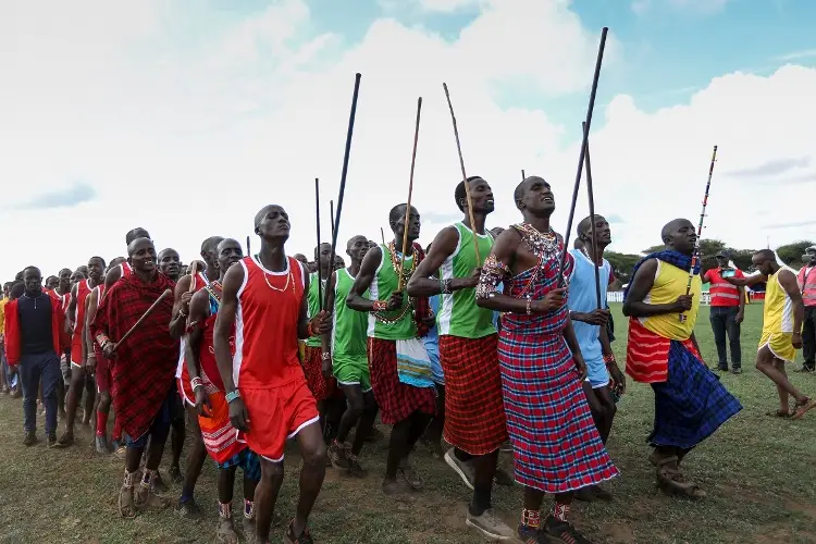 Celebran quintas olimpiadas en Kenia para evitar la caza de leones 