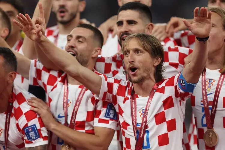 Croacia recibe el bronce en el estadio Internacional Jalifa