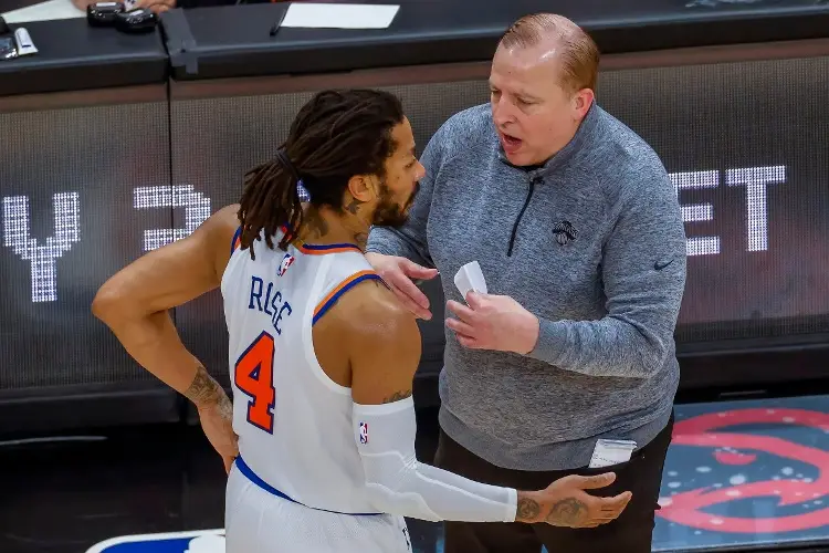 Knicks humillan a los Bulls y Derrick Rose es ovacionado