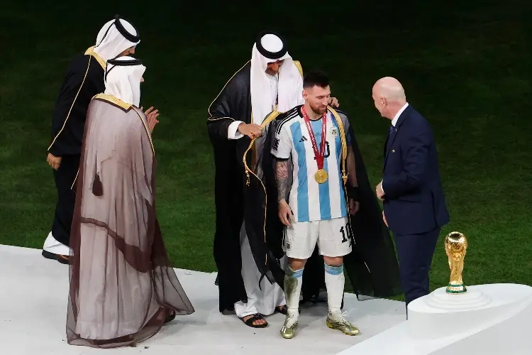 Ofrecen un millón de dólares por túnica que uso Messi