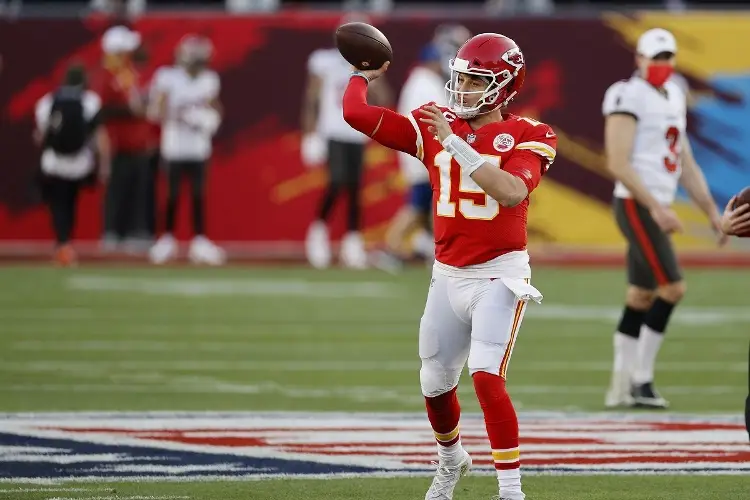 Mahomes se adelanta por el MVP 