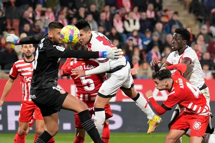 Girona y el Rayo empatan en el regreso de LaLiga