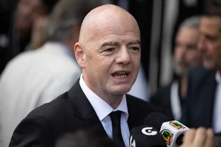 Infantino en el velorio de Pelé: Fue único