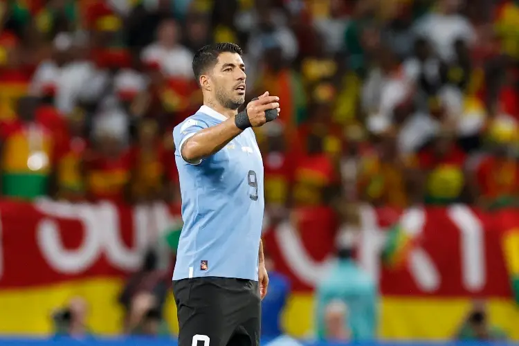 Luis Suárez ya entrena con Gremio (VIDEO)