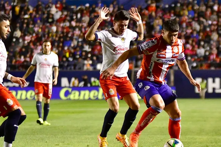 Chivas inoperante no puede con San Luis | XEU Deportes - Los líderes en ...