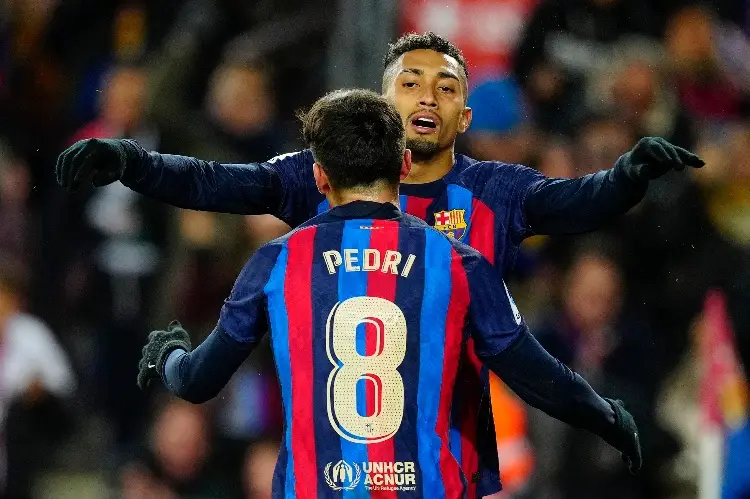 Barcelona gana, pero no juega bien