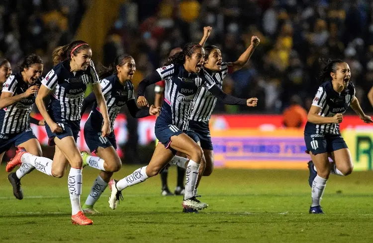 Rayadas no suelta el liderato de Liga MX Femenil